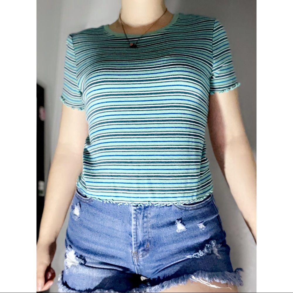 Wild fable size large turquoise and navy blue striped shirt. In great condition.